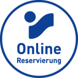 Blaues, kreisförmiges Logo für Online Reservierung mit abstraktem Flaggensymbol.